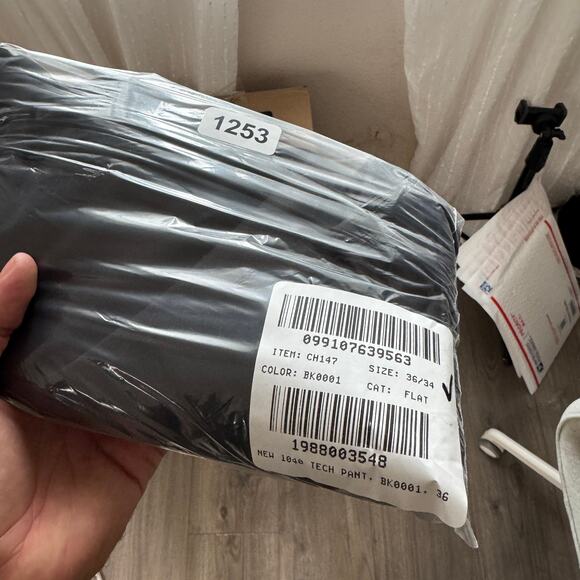 J.Crew Performance 1040 Athletic Tapered-Fit Tech Pants Mens 36x34 Black Stretch - Picture 10 of 10